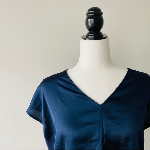 MANGO | Satin Top - Picture 2 of 9